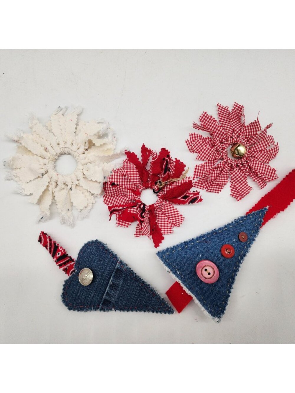 Denim Hanging Ornaments Heart Wreathes Embellished Buttons Beads Embroidery Hand